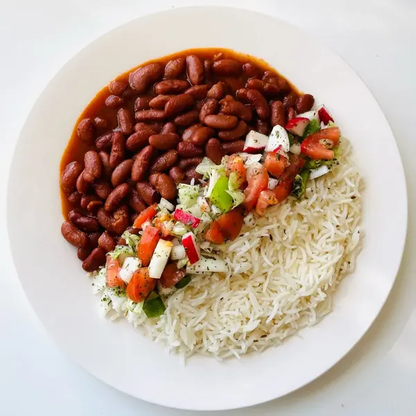 Arroz, feijão e vinagrete